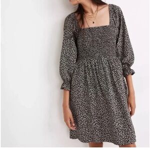Madewell Lucie Smocked Mini Dress in Parisian Ditsy size Small